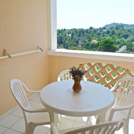 Cap Esterel Village : Studio Au Calme F3 - 319La Apartment